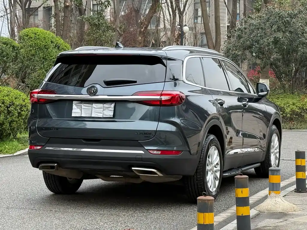 Buick Enclave 2021