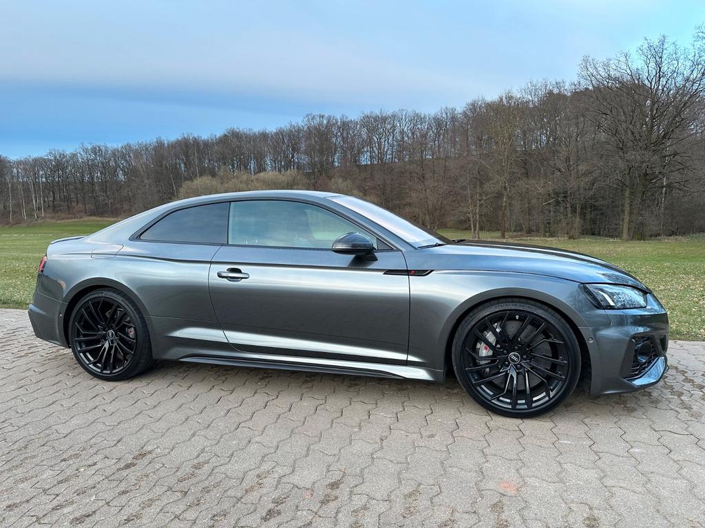 Audi RS5 2022