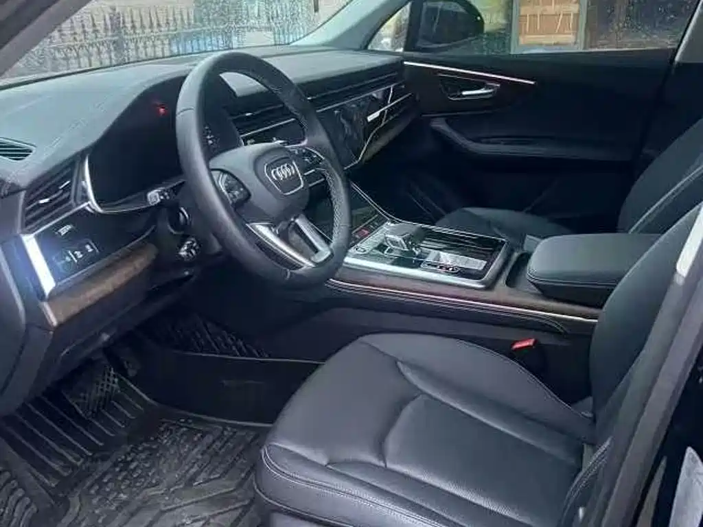Audi Q7 2025