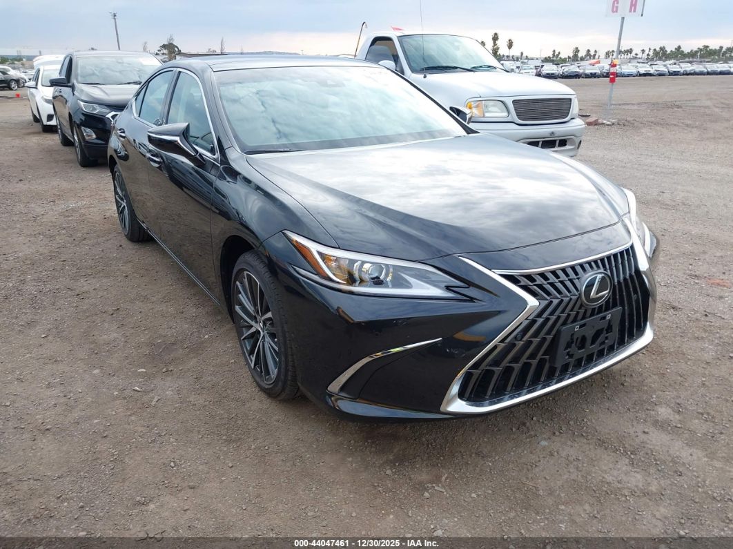 Lexus ES 2025