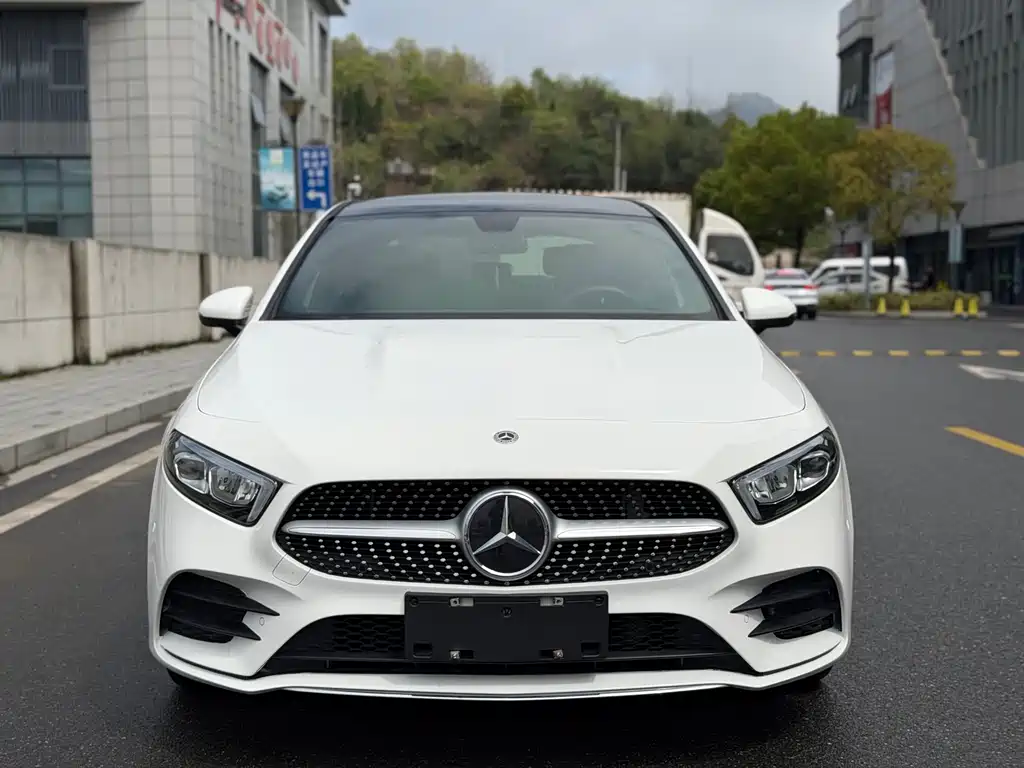 Mercedes-Benz A-Класс 2021