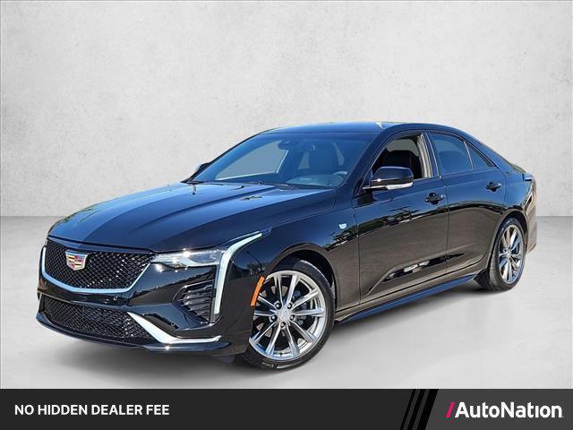 Cadillac CT4 2026