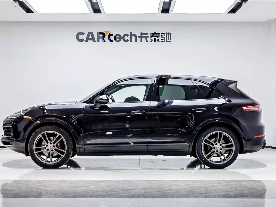 Porsche Cayenne 2022