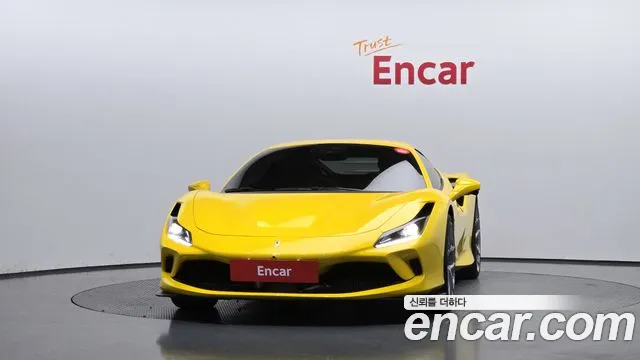 Ferrari F8 2021