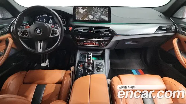 BMW M5 2022