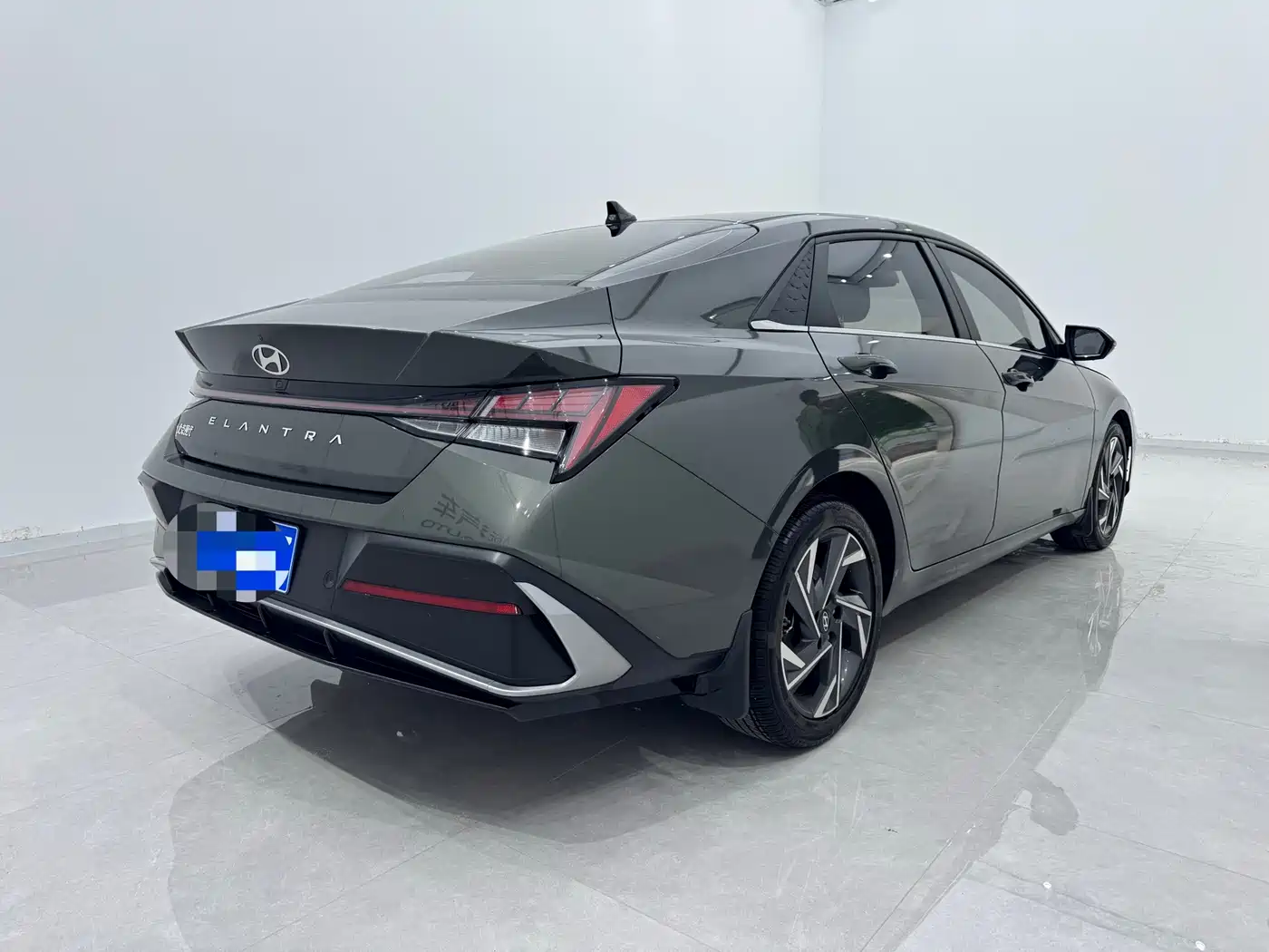 Hyundai Elantra 2024