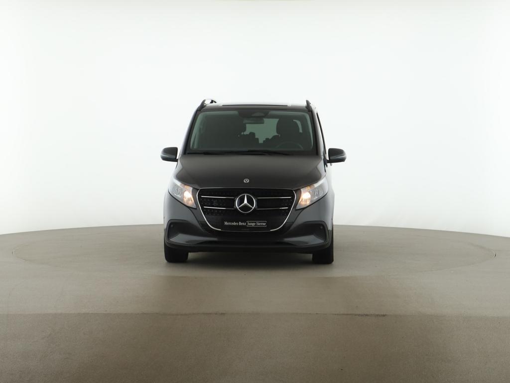 Mercedes-Benz V 220 2025