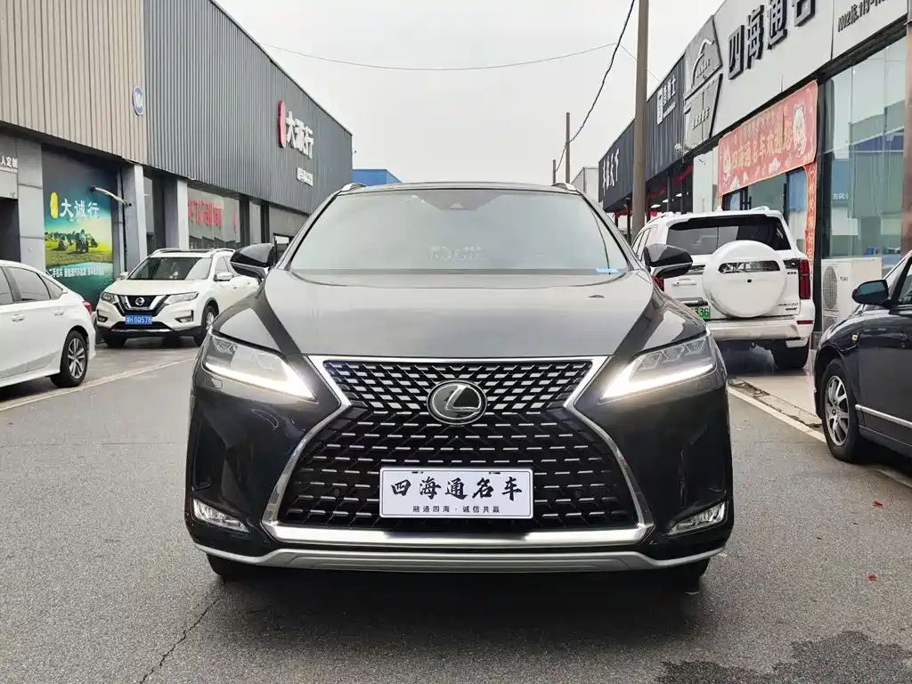 Lexus RX 2022