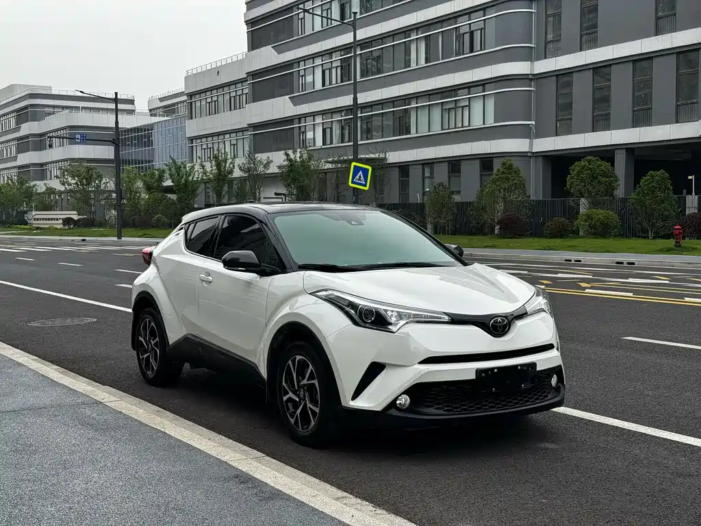 Toyota C-HR 2021