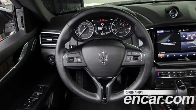 Maserati Ghibli 2022
