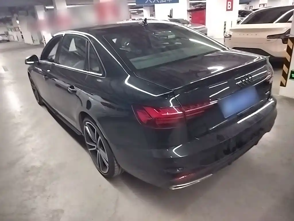 Audi A4 2023