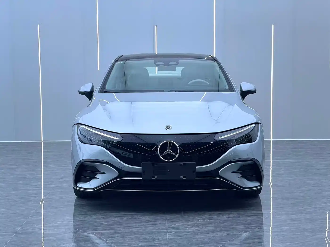 Mercedes-Benz EQE 2025