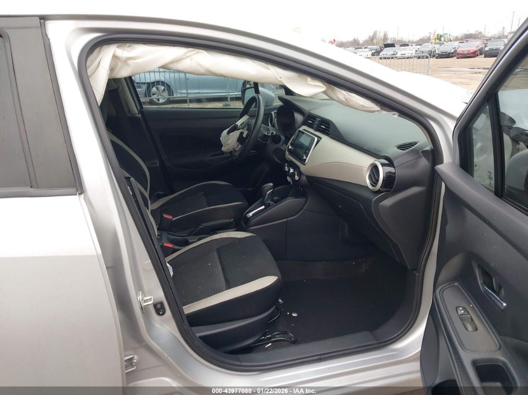 Nissan Versa 2021
