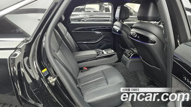 Audi A8 2021