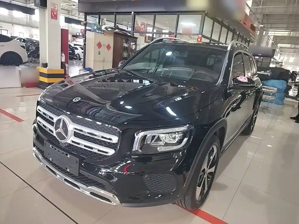 Mercedes-Benz GLB 2023