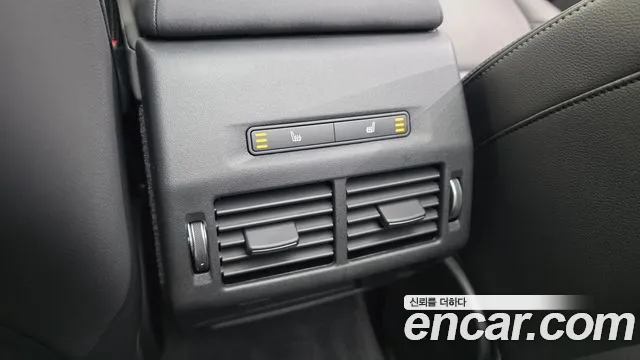 Land Rover Discovery Sport 2025