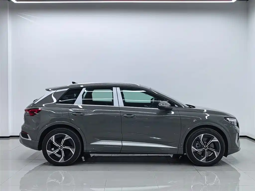 Audi Q4 e-tron 2026