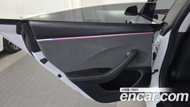 Tesla Model 3 2024