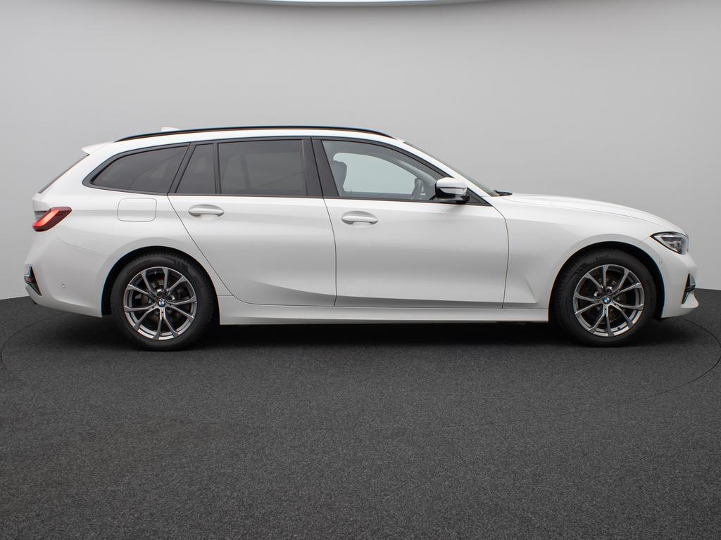 BMW 320 2021