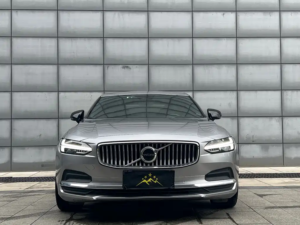 Volvo S90 2022