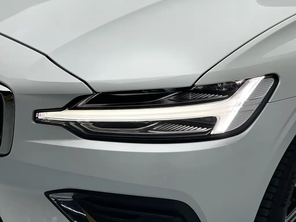 Volvo S60 2024