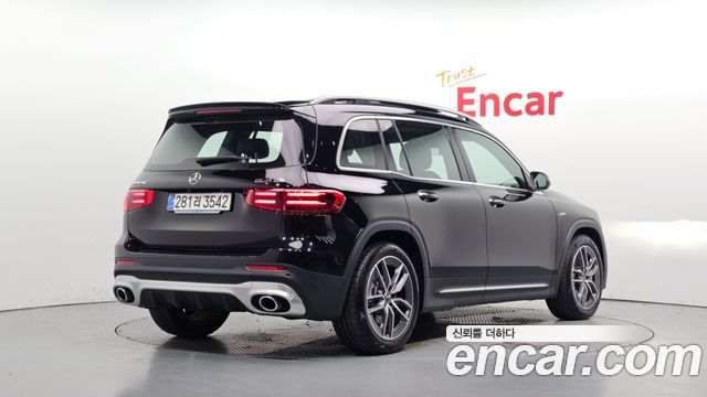 Mercedes-Benz GLB 2025