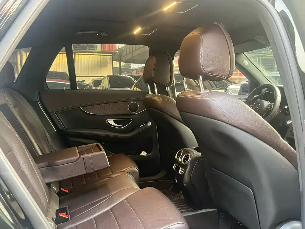 Mercedes-Benz GLC 2021