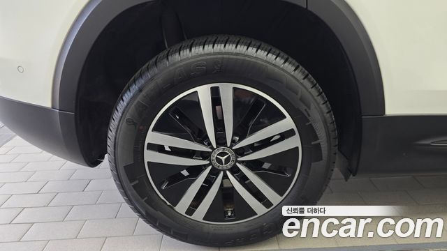 Mercedes-Benz GLB 2021