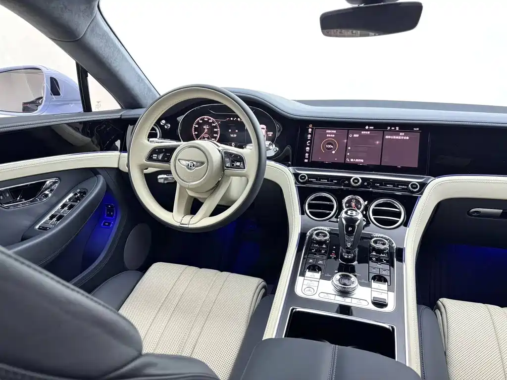 Bentley Continental 2021