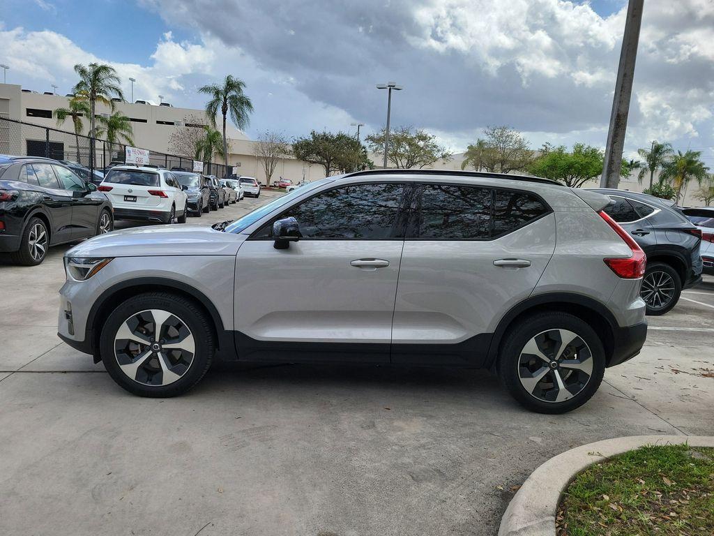 Volvo XC40 2023