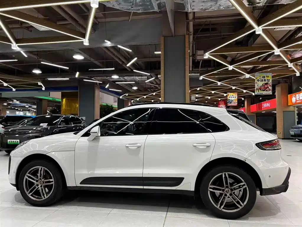 Porsche Macan 2022