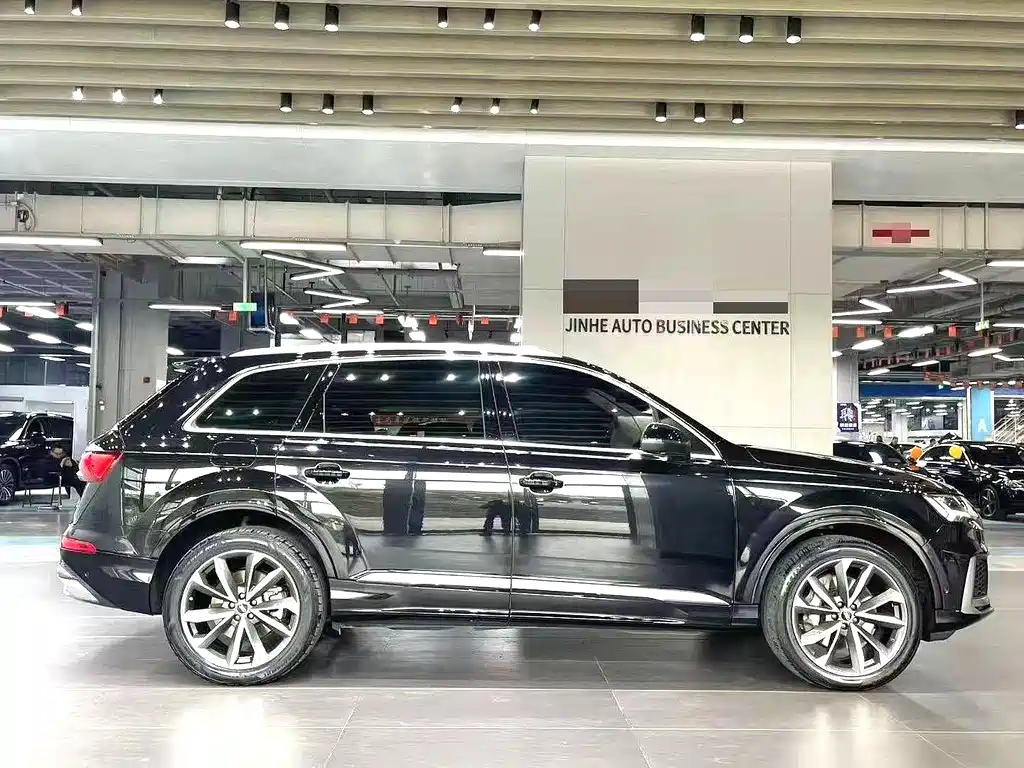 Audi Q7 2023