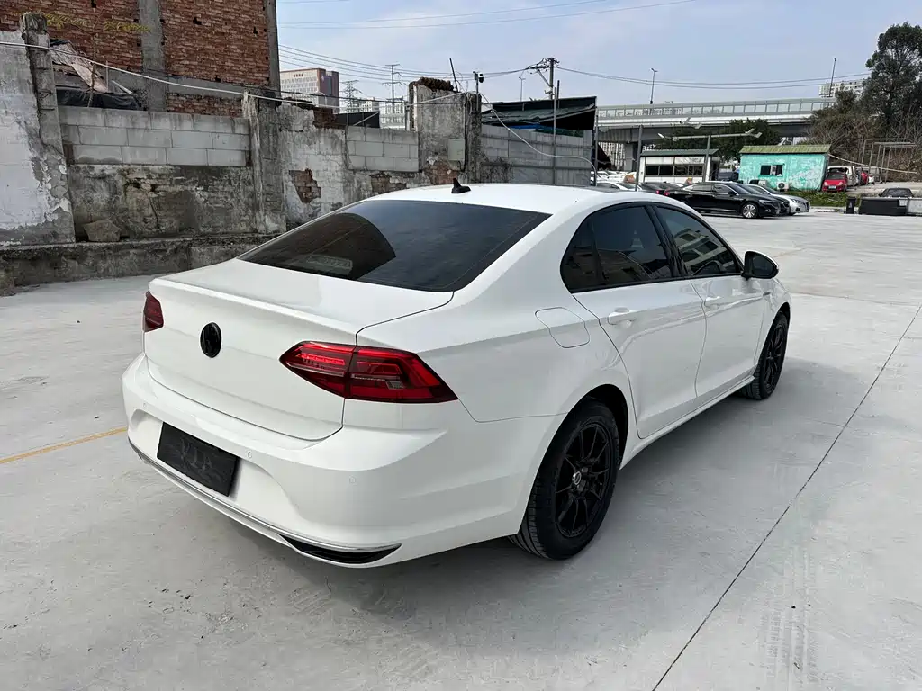 Volkswagen Lamando 2021