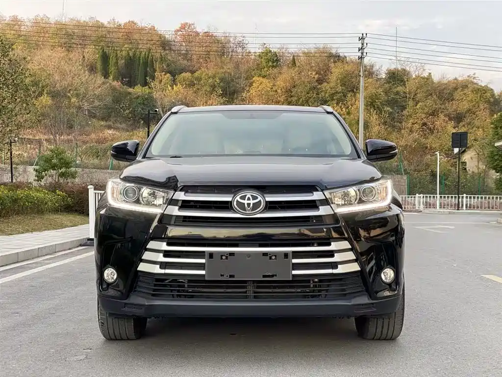 Toyota Highlander 2021