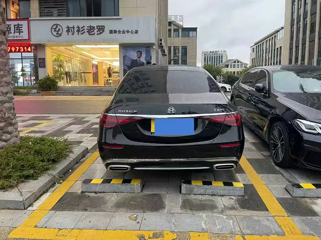 Mercedes-Benz Maybach S-Класс 2023