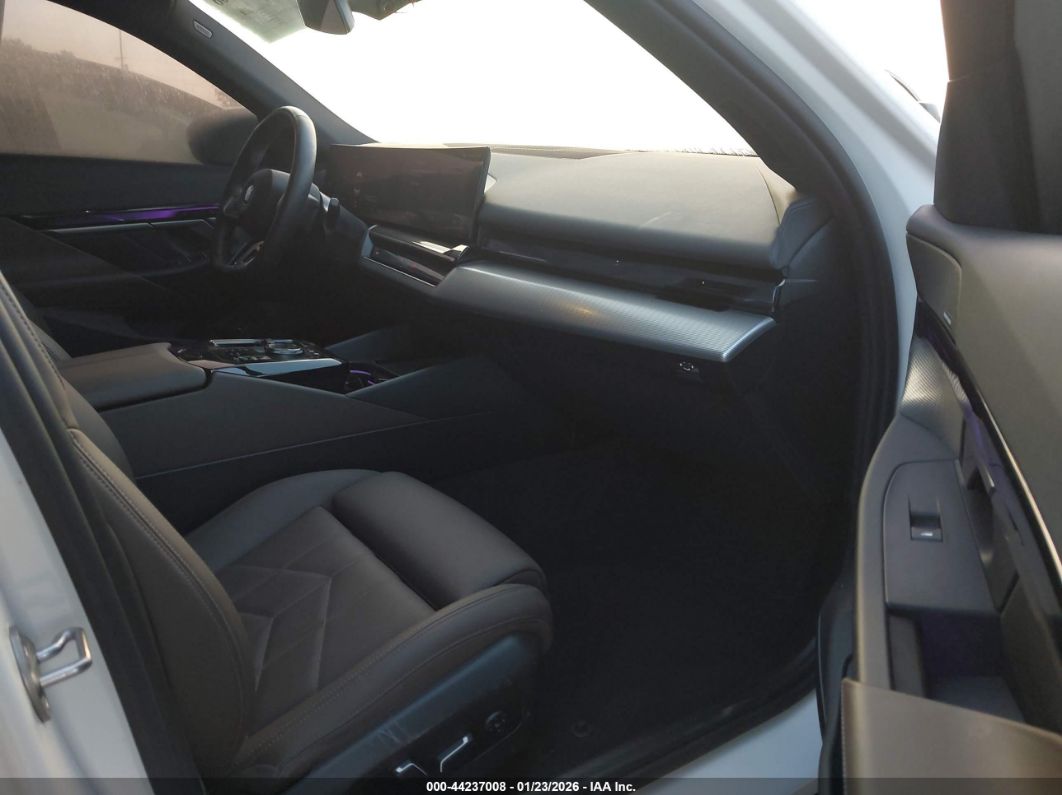 BMW i5 2024