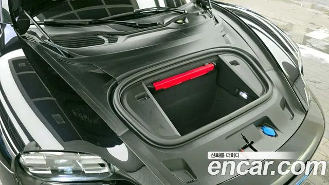 Porsche Taycan 2023