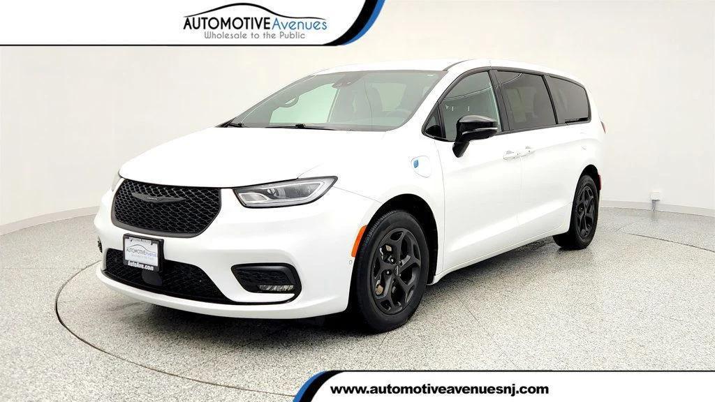Chrysler Pacifica 2024