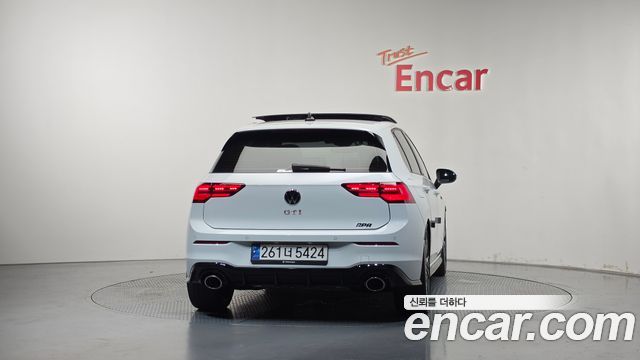 Volkswagen Golf 2024
