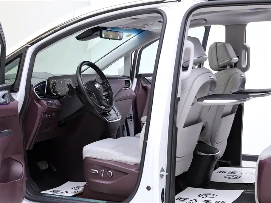 Buick GL8 2023