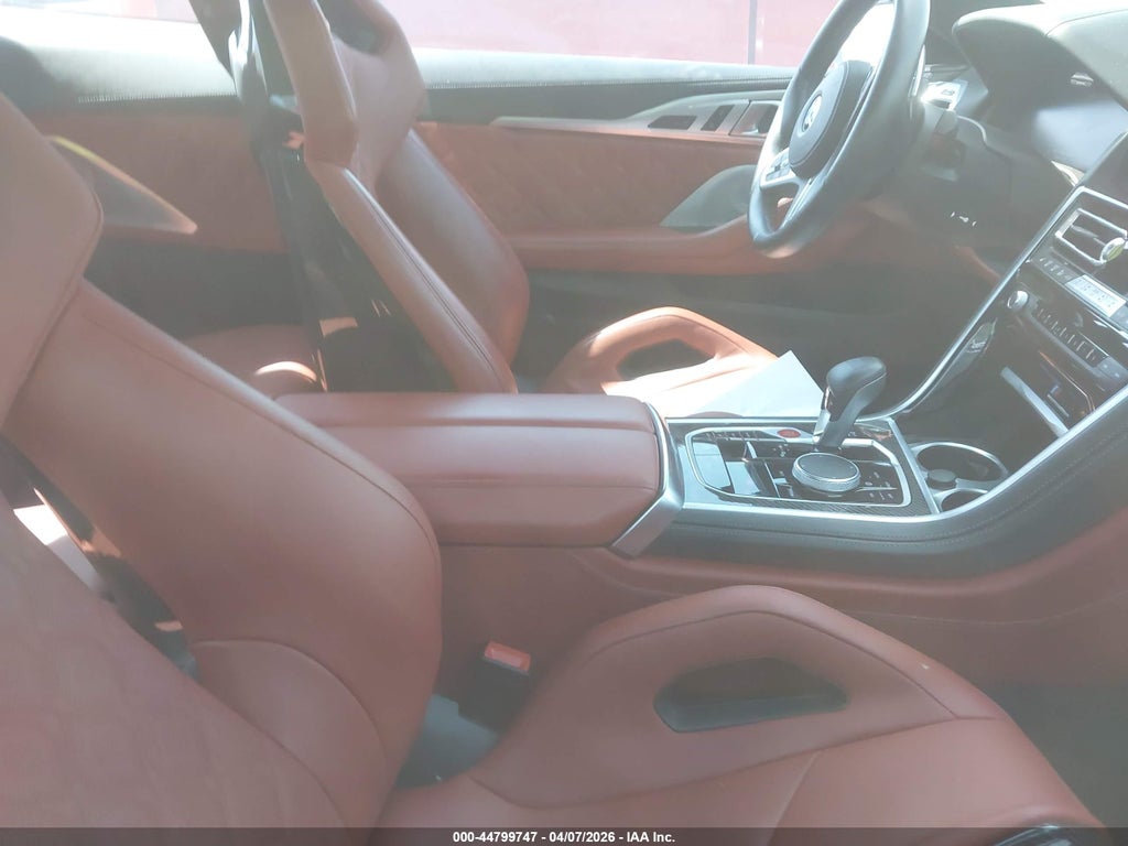 BMW M8 2022