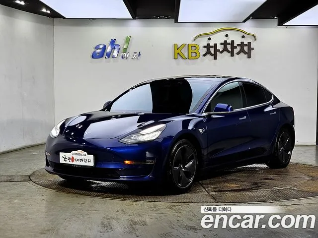 Tesla Model 3 2020