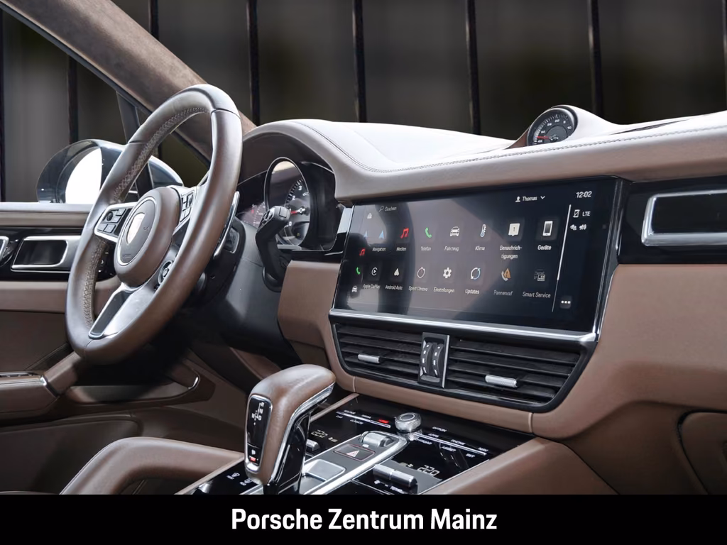 Porsche Cayenne 2023
