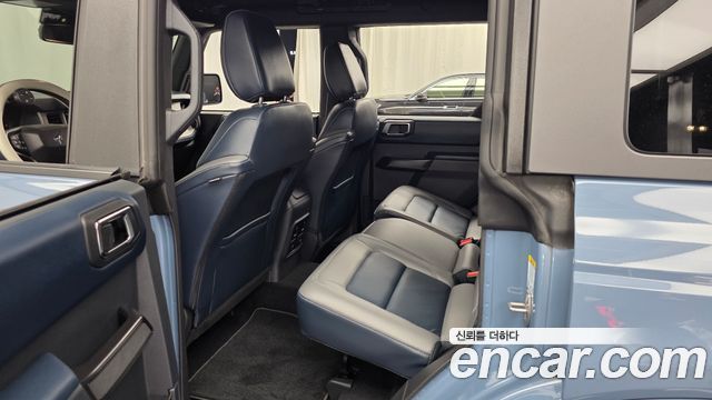 Ford Bronco 2024