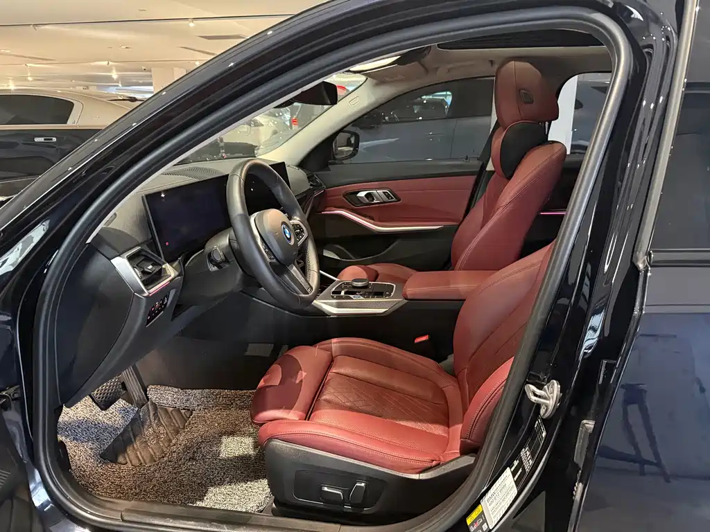 BMW i3 2024