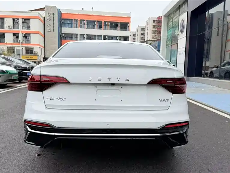 Jetta VA7 2025