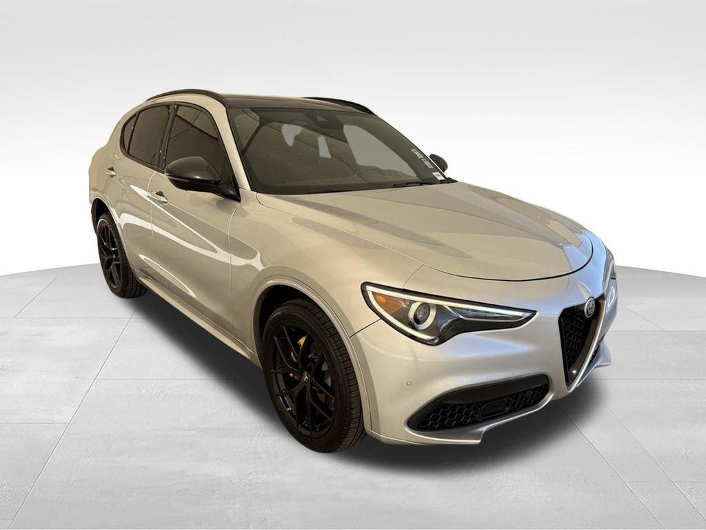Alfa Romeo Stelvio 2021