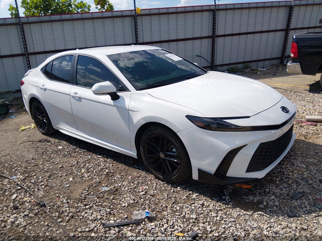 Toyota Camry 2025
