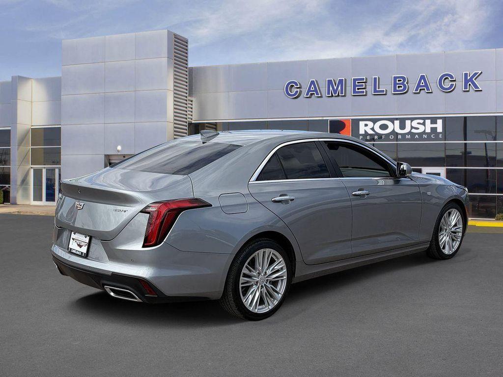 Cadillac CT4 2024