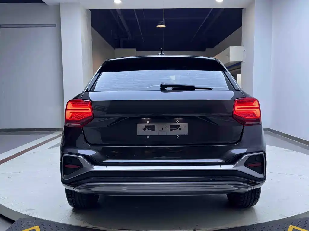 Audi e-tron 2023